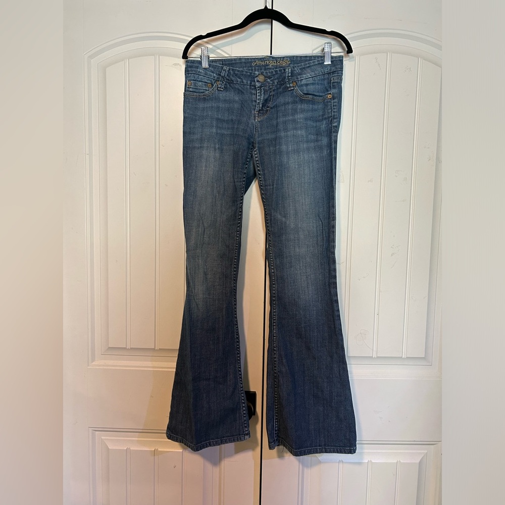 American Eagle Vintage Low Rise Flare Jeans